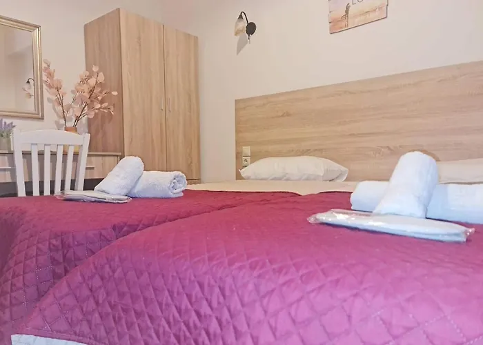 Agnes Rooms